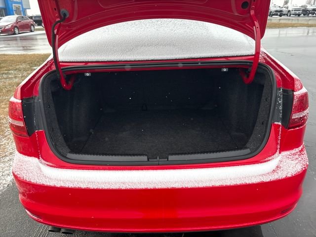 Used 2015 Volkswagen Jetta S image 24