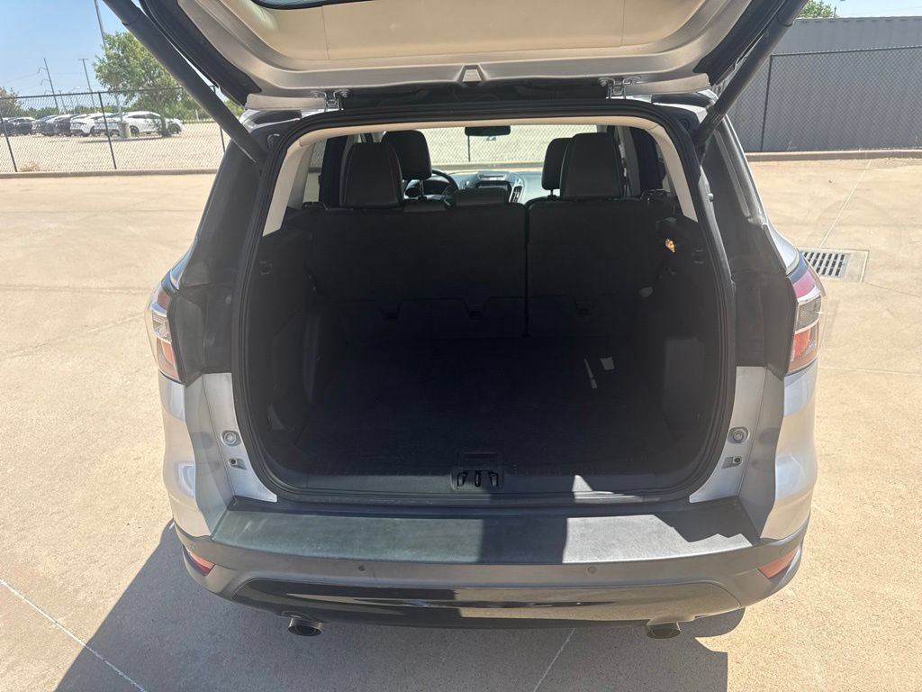 Used 2017 Ford Escape Titanium FWD image 13