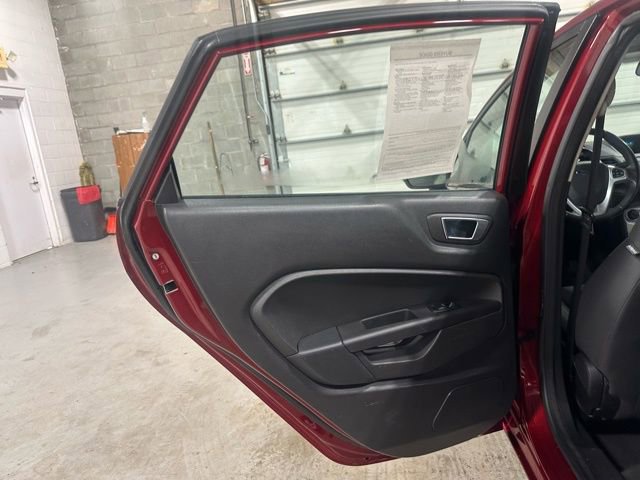 Used 2014 Ford Fiesta SE image 13