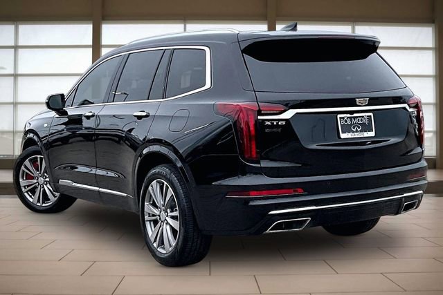Used 2022 Cadillac XT6 Premium Luxury w/ Technology Package FWD image 13