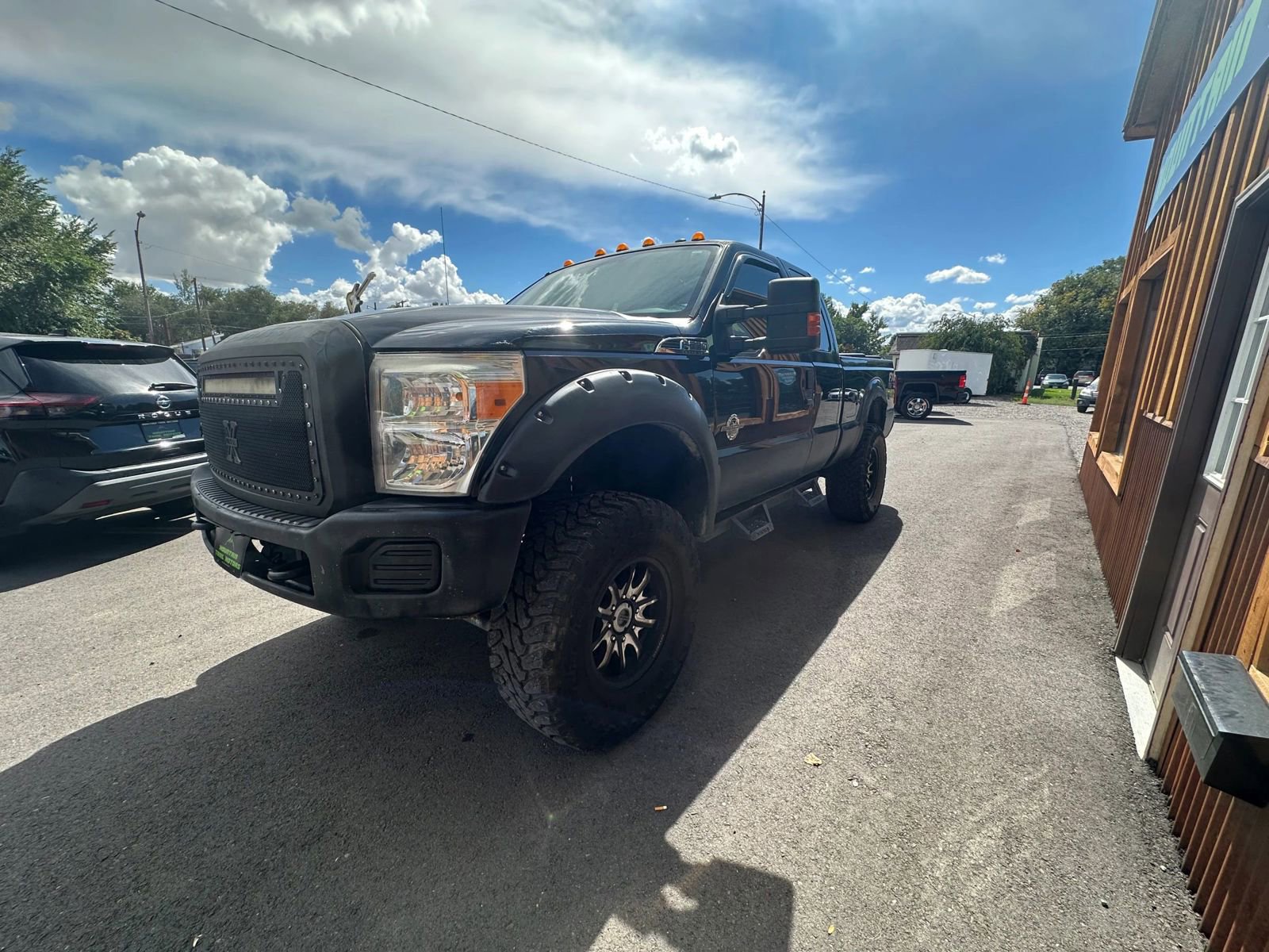 Used 2011 Ford F350 XLT w/ Snow Plow Prep Pkg image 6
