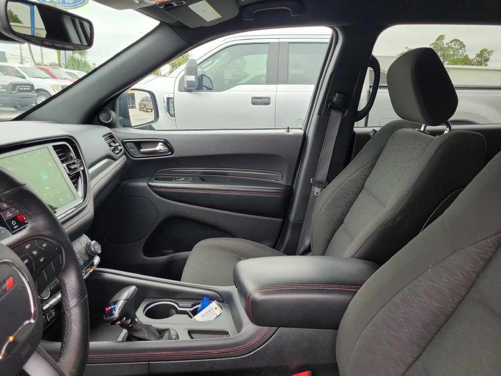 Used 2025 Dodge Durango GT AWD/4WD image 25
