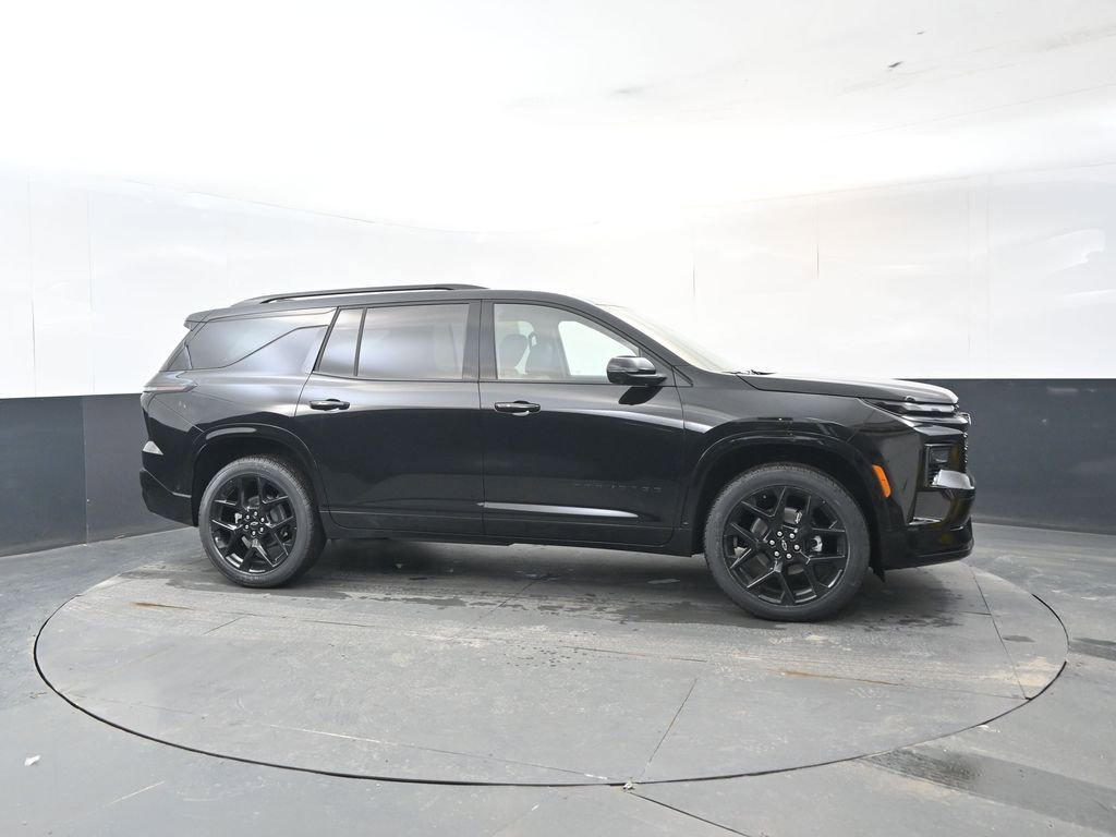 New 2026 Chevrolet Traverse RS w/ LPO, Floor Liner Package image 7