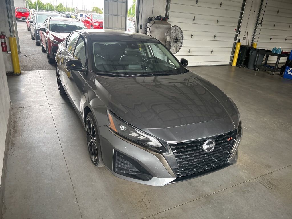 Used 2025 Nissan Altima 2.5 SR