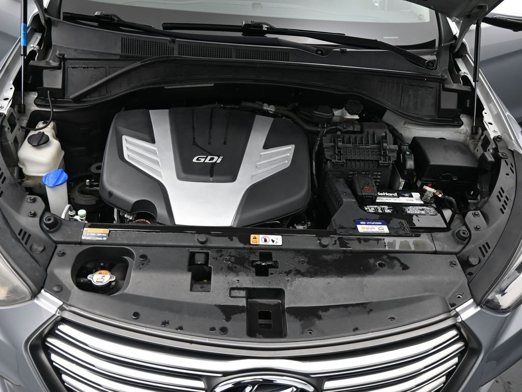 Used 2017 Hyundai Santa Fe SE image 14