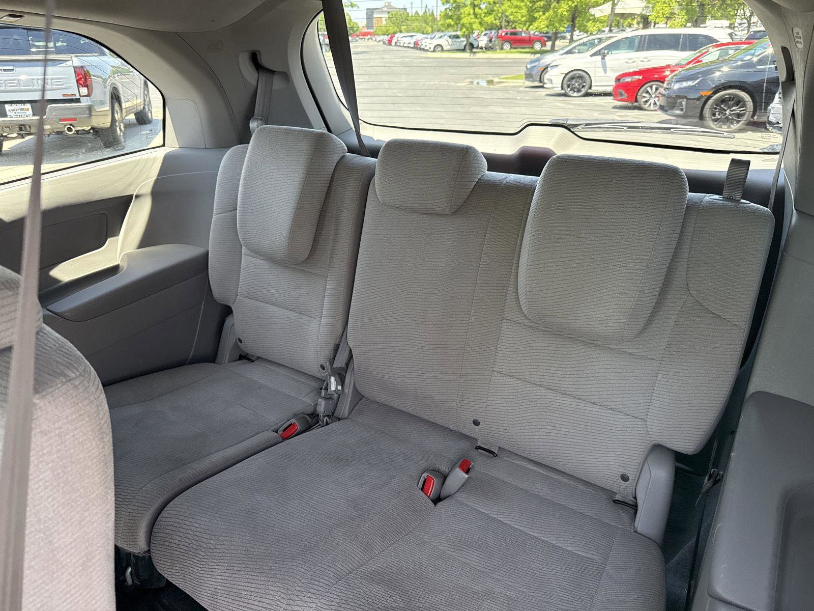 Used 2012 Honda Odyssey EX image 21