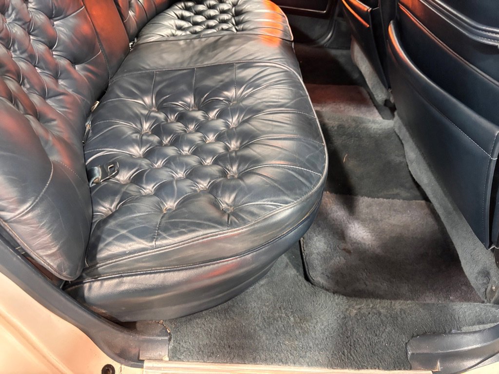 Used 1987 Cadillac Brougham image 24