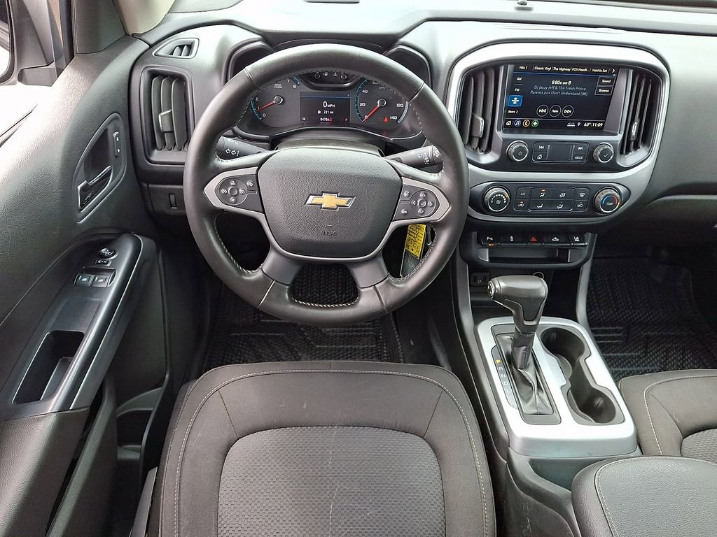 Used 2020 Chevrolet Colorado LT w/ Safety Package RWD image 11