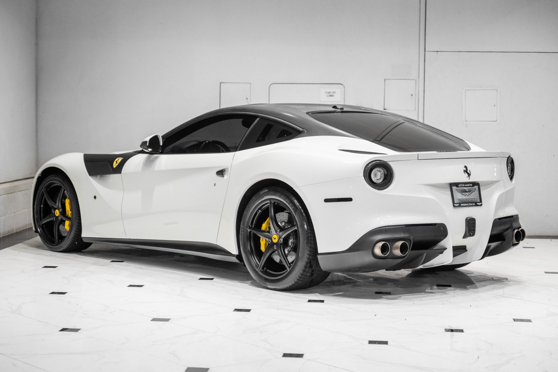 Used 2017 Ferrari F12 Berlinetta RWD image 7