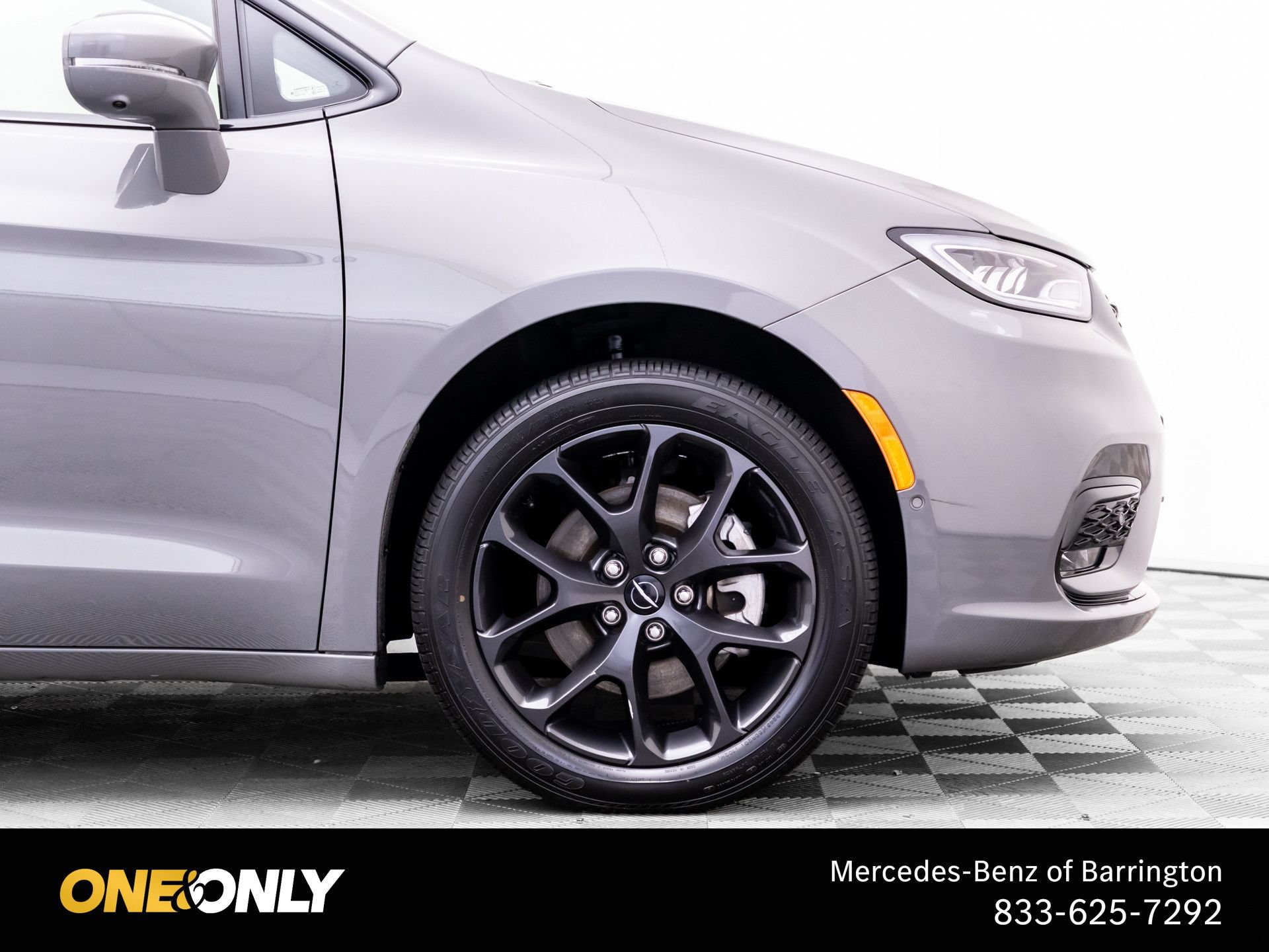Used 2021 Chrysler Pacifica Touring-L w/ Premium & Safety Sphere Group AWD/4WD image 34
