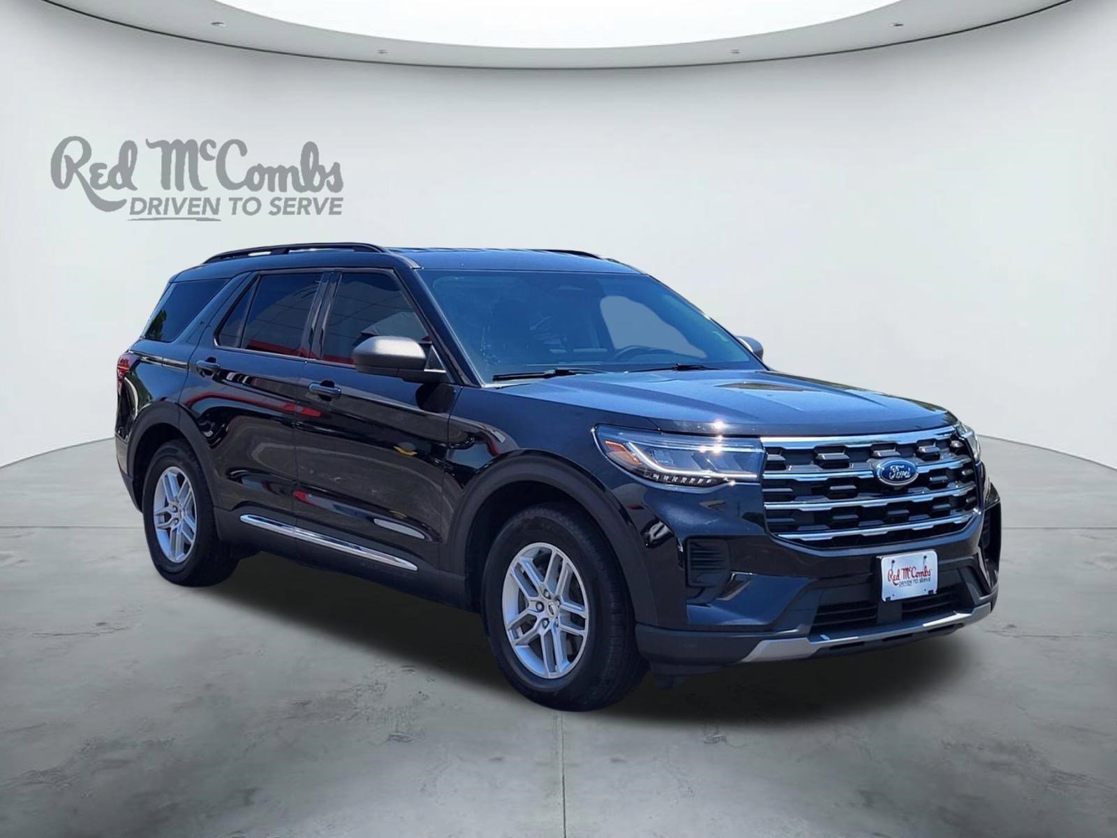 Used 2025 Ford Explorer Active RWD image 1