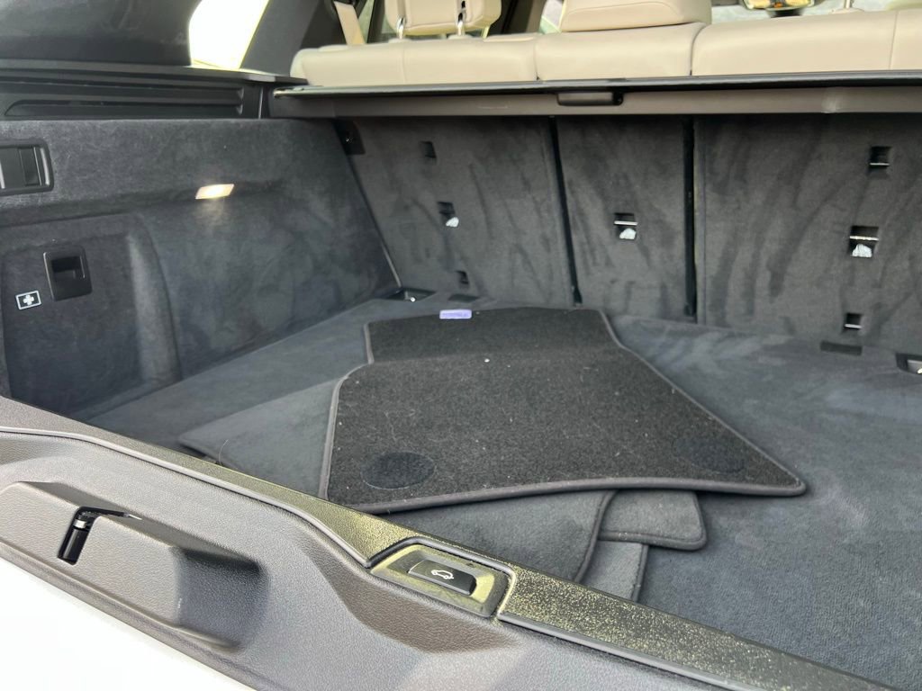 Used 2019 BMW X5 xDrive40i w/ Convenience Package image 24