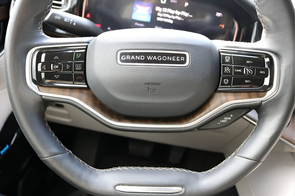 Used 2022 Jeep Grand Wagoneer Series I AWD/4WD image 25