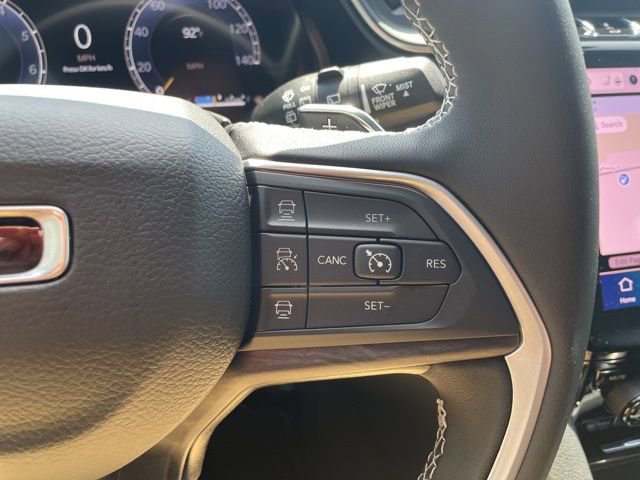 New 2025 Jeep Grand Cherokee Limited image 11