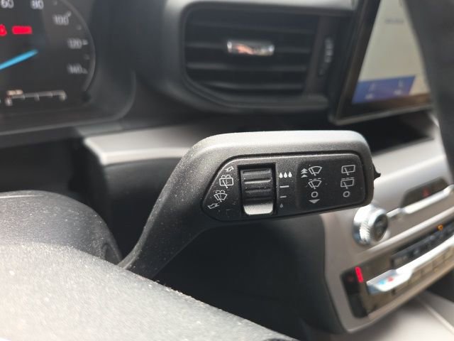 Used 2023 Ford Explorer XLT image 43