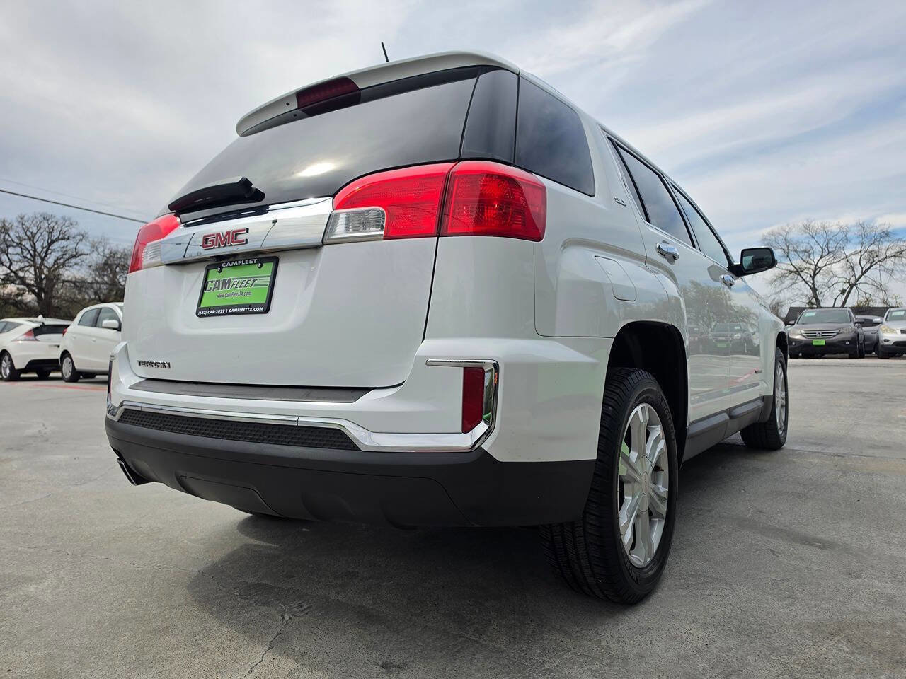 Used 2017 GMC Terrain SLT image 12