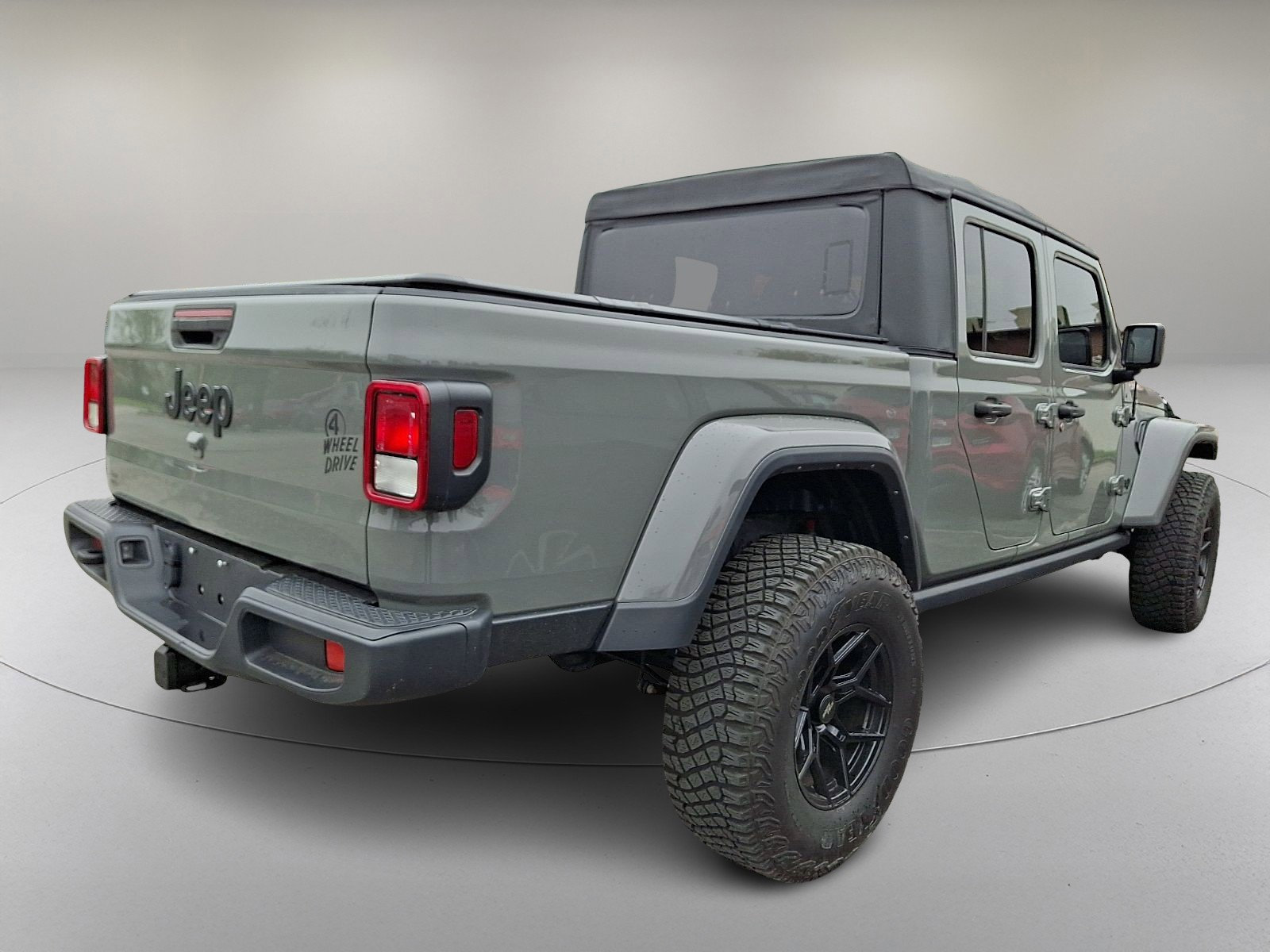 Used 2023 Jeep Gladiator Sport image 8