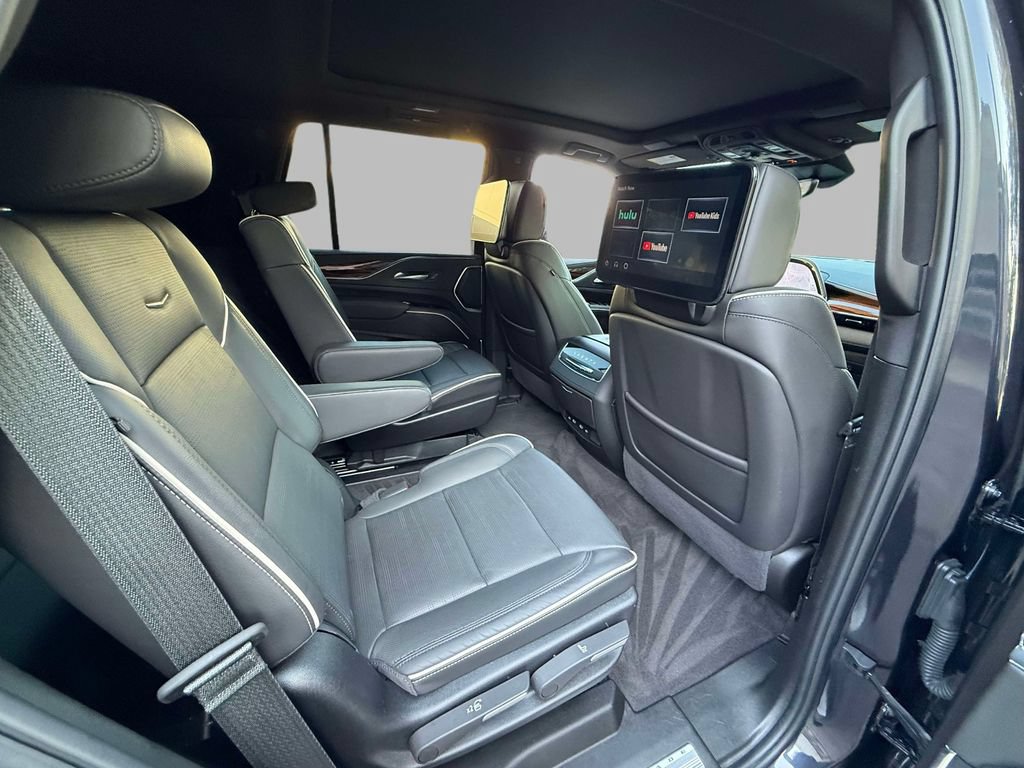 Certified 2024 Cadillac Escalade Premium Luxury AWD/4WD image 16