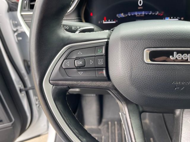 Used 2022 Jeep Grand Cherokee L Limited image 16