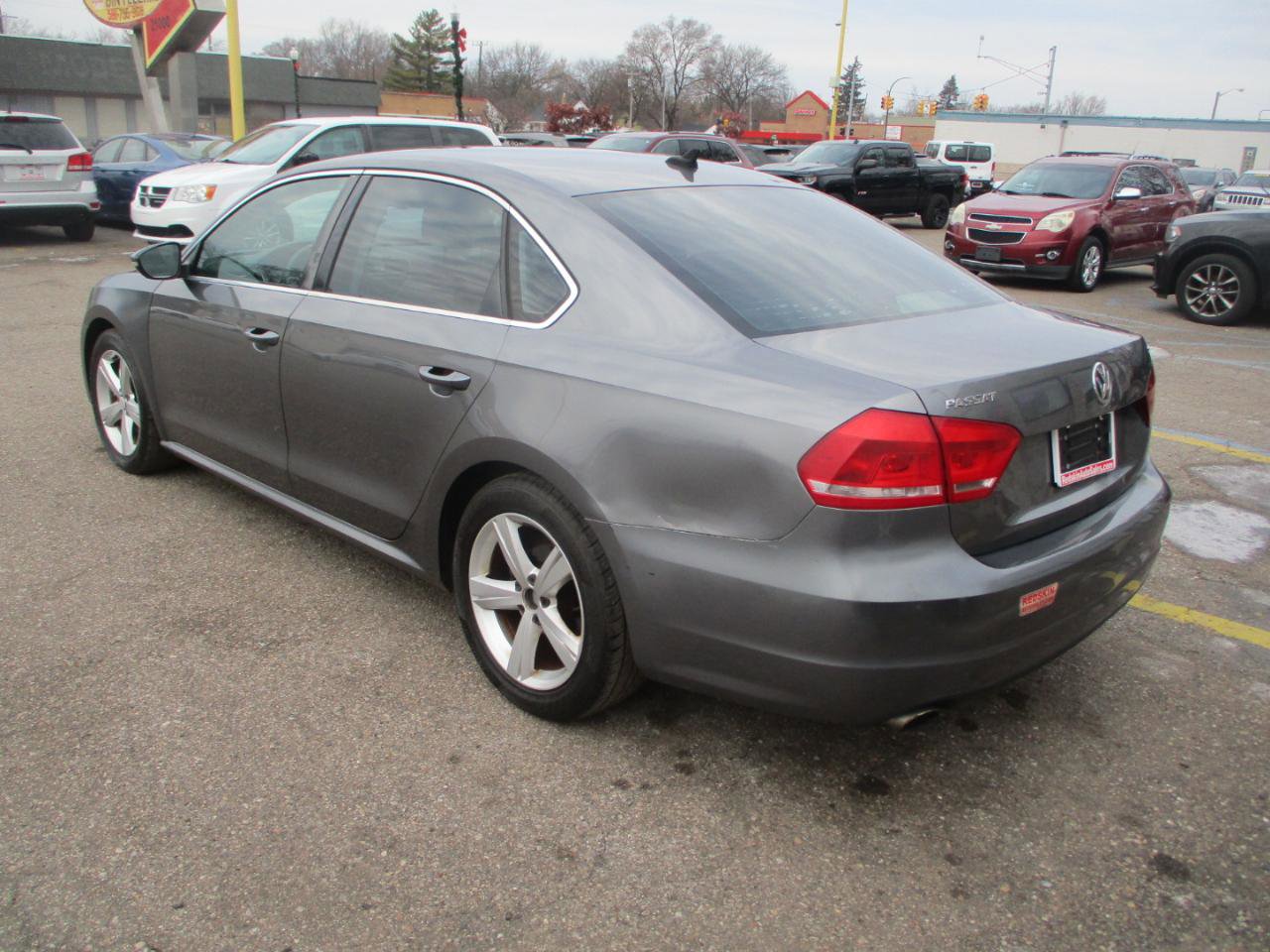 Used 2012 Volkswagen Passat 2.5 SE image 4