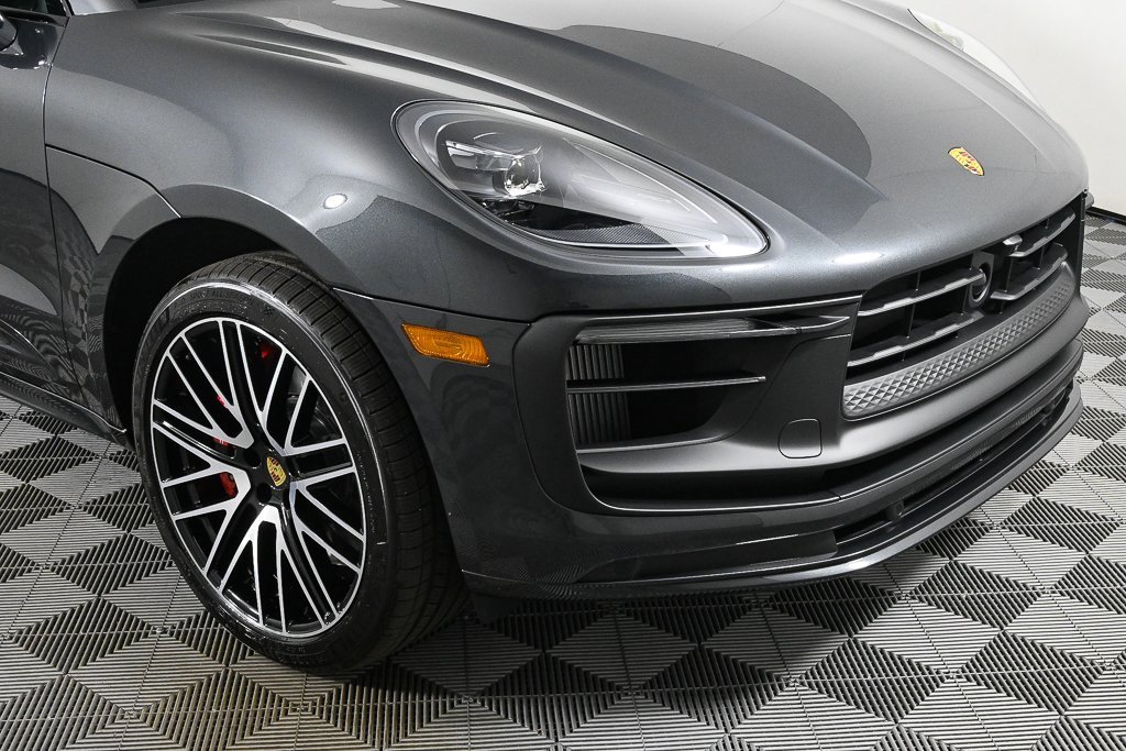 New 2026 Porsche Macan GTS image 42