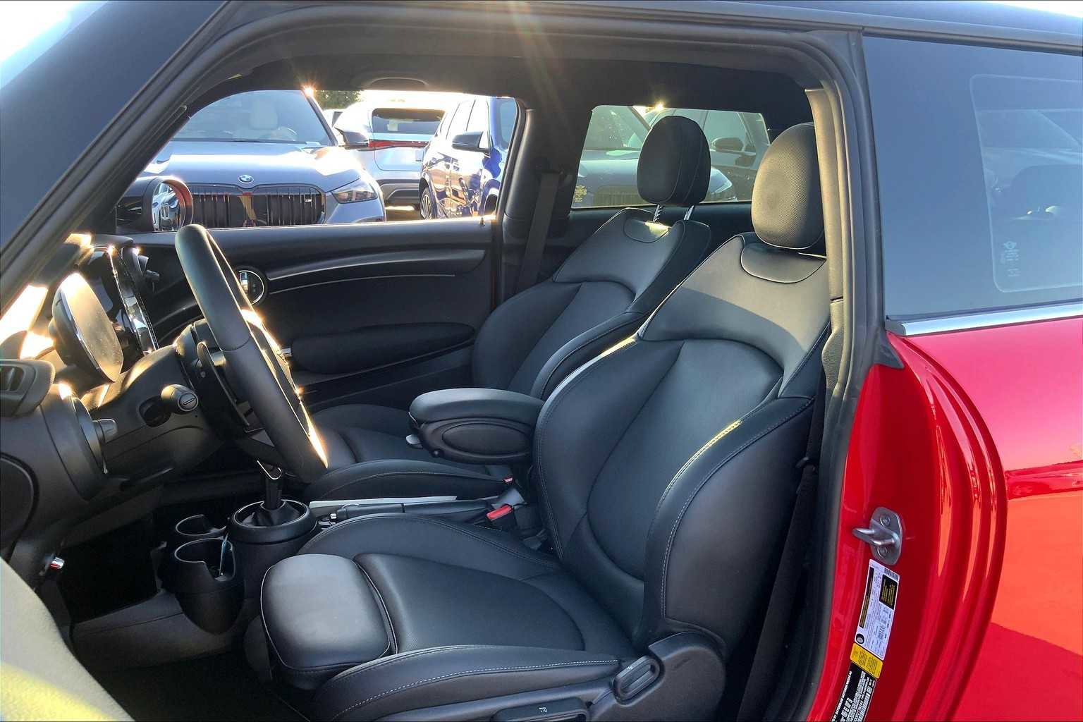 Used 2023 MINI Cooper S image 6