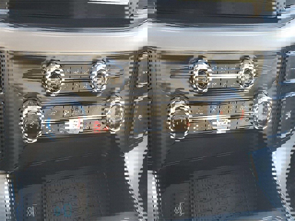 Used 2024 Ford F150 XLT w/ Equipment Group 302A MID image 18