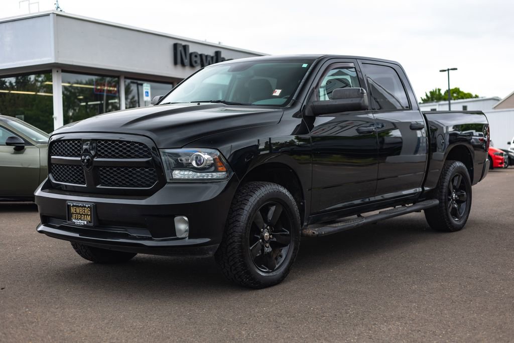 Used 2014 RAM 1500 Express w/ Black Ram 1500 Express Group AWD/4WD image 6