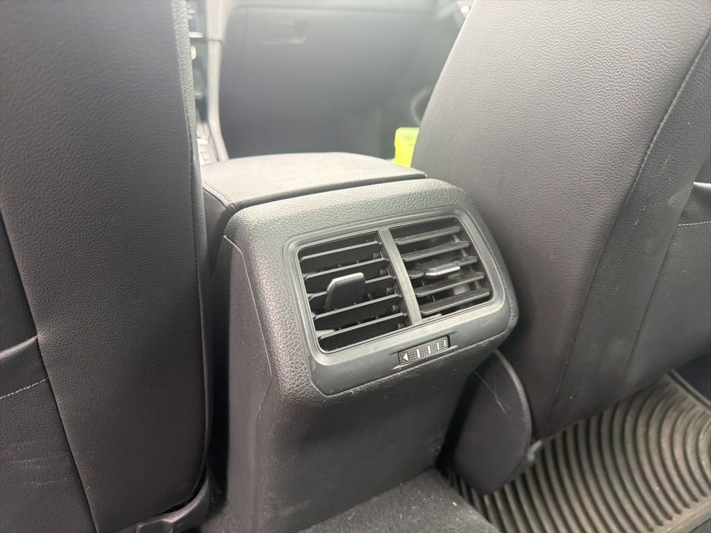 Used 2018 Volkswagen Golf SEL FWD image 12