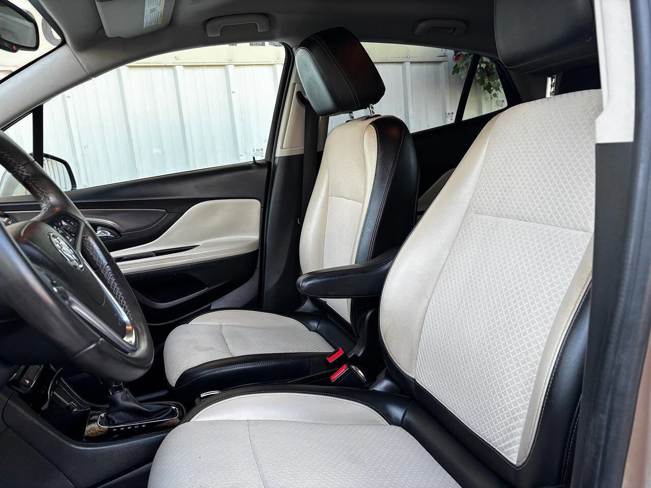 Used 2018 Buick Encore Preferred image 12