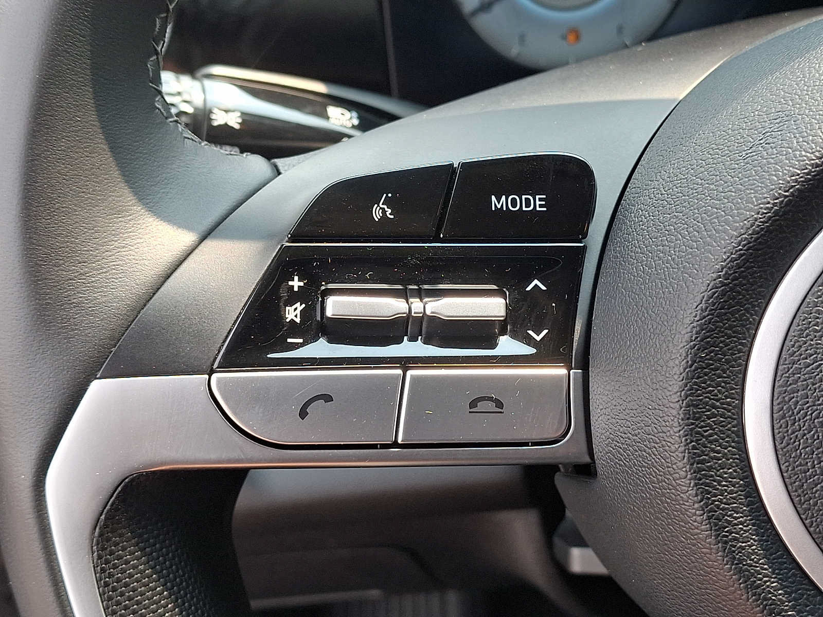 Used 2023 Hyundai Elantra SEL w/ Convenience Package FWD image 22