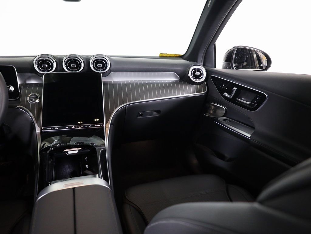 Certified 2026 Mercedes-Benz GLC 300 GLC 300 image 39