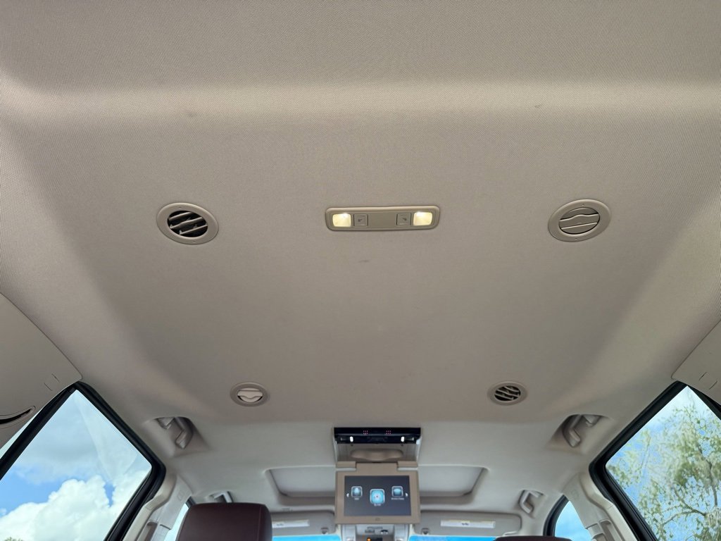 Used 2018 Chevrolet Tahoe Premier image 40