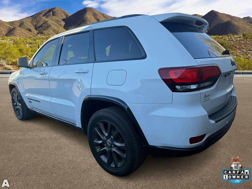 Used 2016 Jeep Grand Cherokee Limited 75th Anniversary image 3