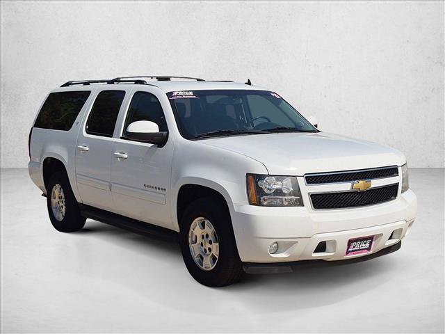 Used 2013 Chevrolet Suburban LT RWD image 3