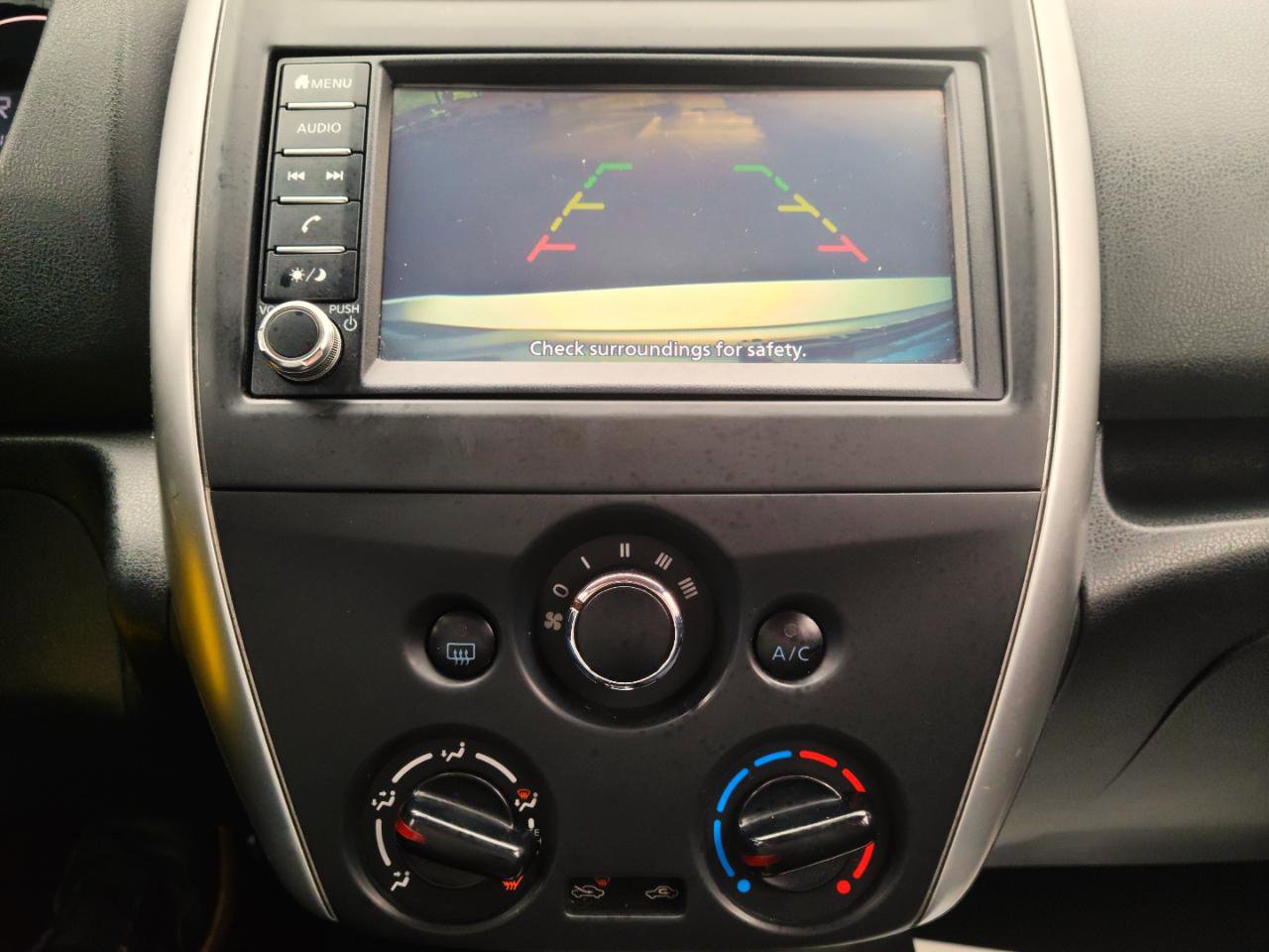 Used 2019 Nissan Versa Note SV image 11