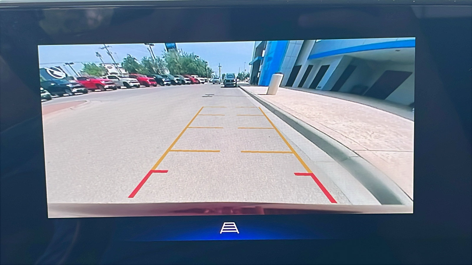 Used 2025 Chevrolet Trax LT FWD image 22