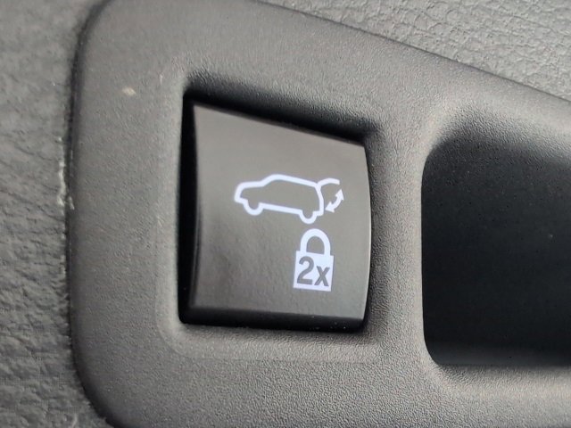 Certified 2022 Toyota Sienna XSE image 14