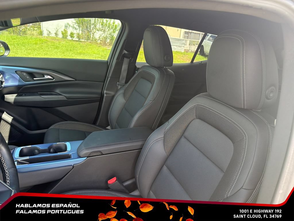 Used 2025 Chevrolet Equinox EV LT w/ Convenience Package FWD image 17