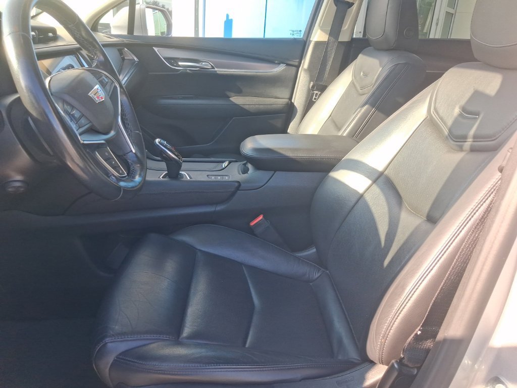 Used 2018 Cadillac XT5 Premium Luxury AWD/4WD image 22