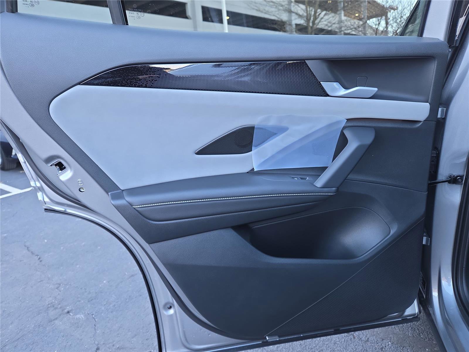 New 2026 Volkswagen Tiguan SE image 24