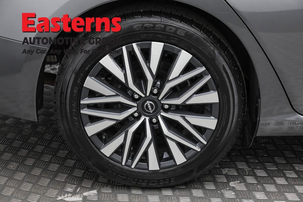 Used 2024 Nissan Altima 2.5 SV image 30