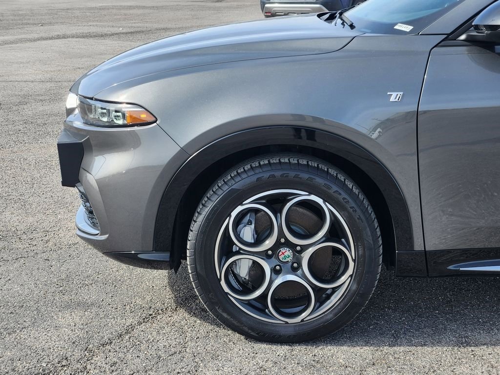 Used 2024 Alfa Romeo Tonale Ti image 8