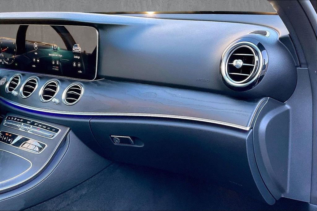 Used 2023 Mercedes-Benz E 350 4MATIC Sedan image 25