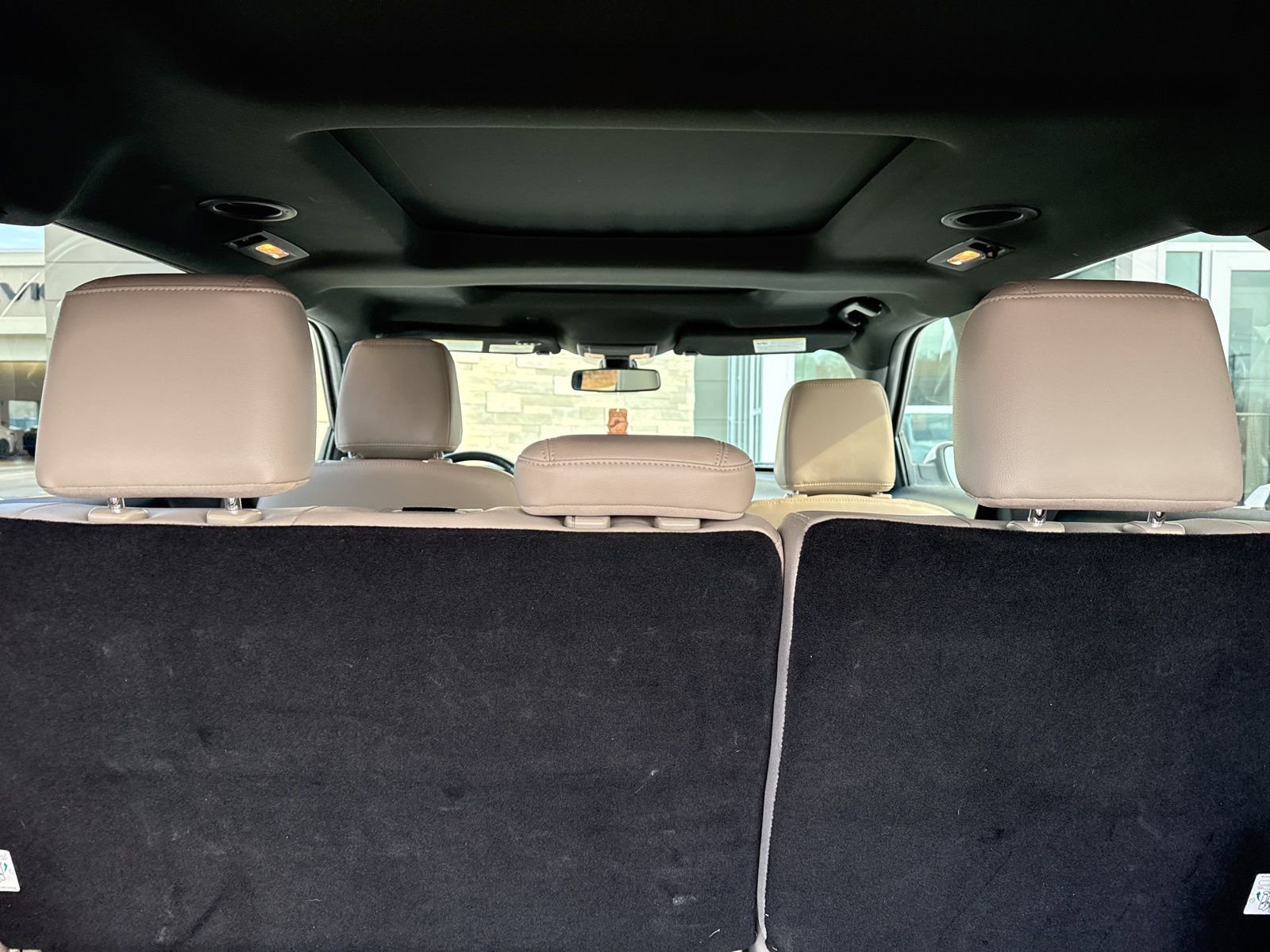 Used 2018 Ford Explorer Limited w/ Equipment Group 301A image 8