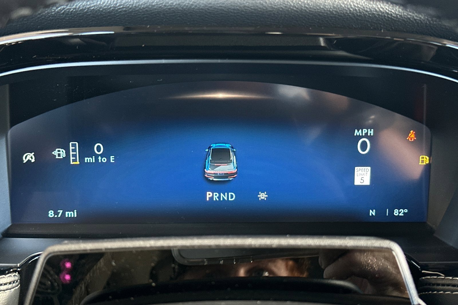 New 2025 Lincoln Corsair Reserve w/ Equipment Group 202A image 24