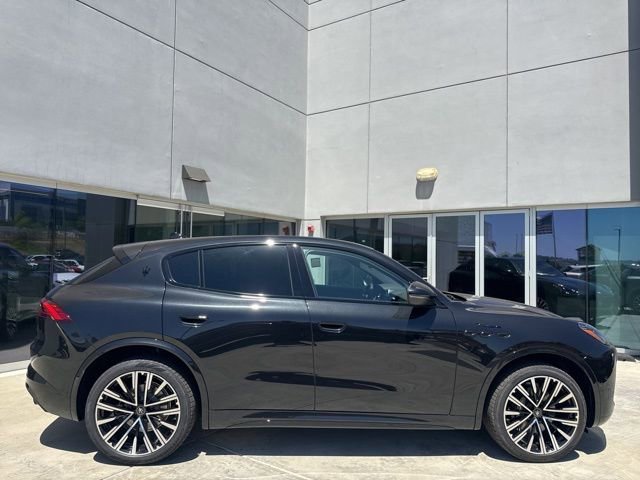 New 2025 Maserati Grecale Modena image 8