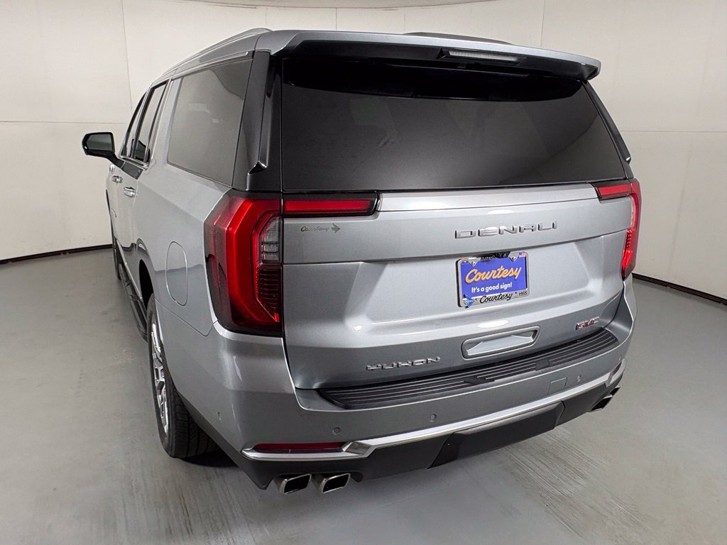 Used 2025 GMC Yukon XL Denali AWD/4WD image 7