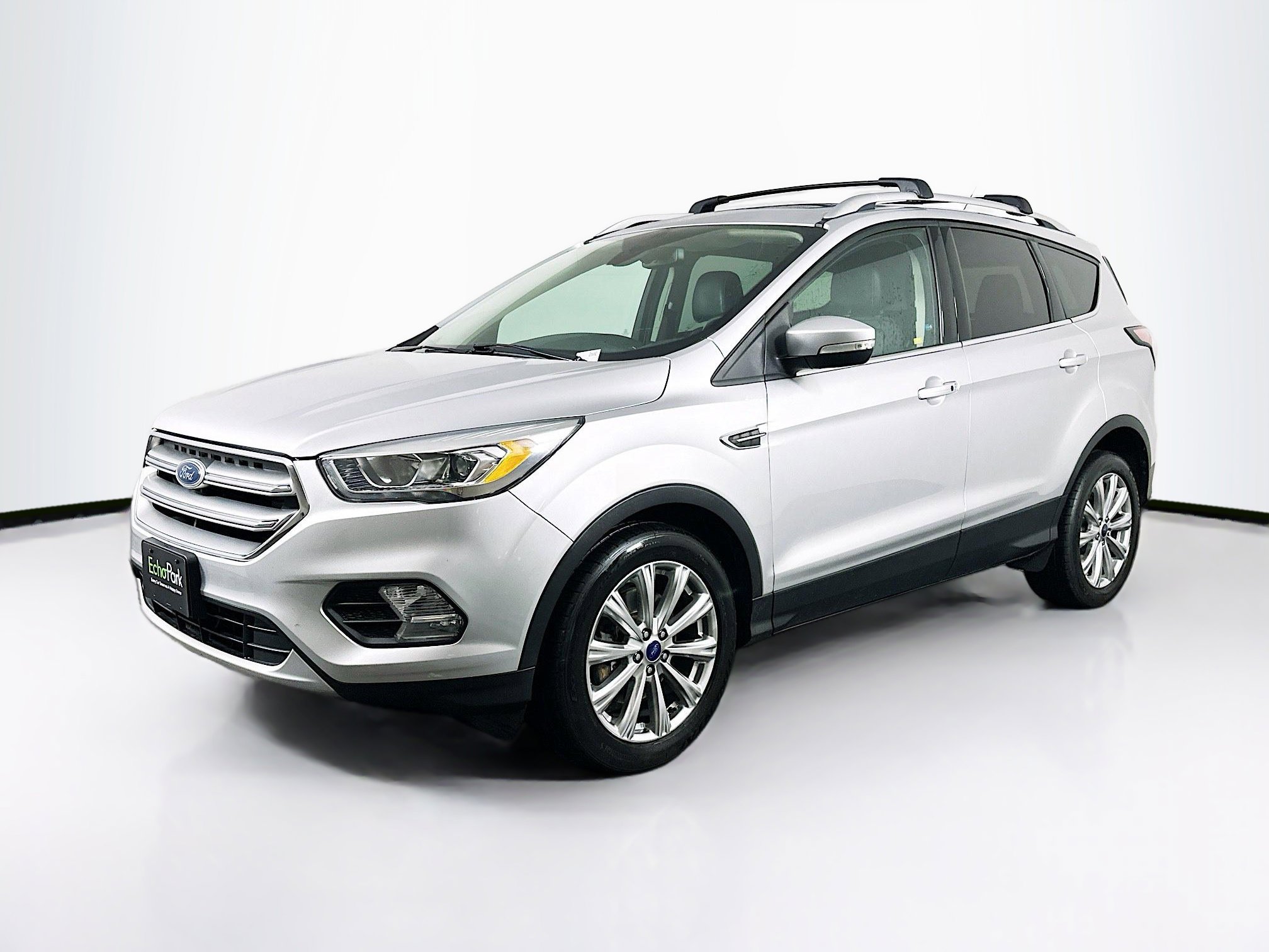 Used 2017 Ford Escape Titanium image 3