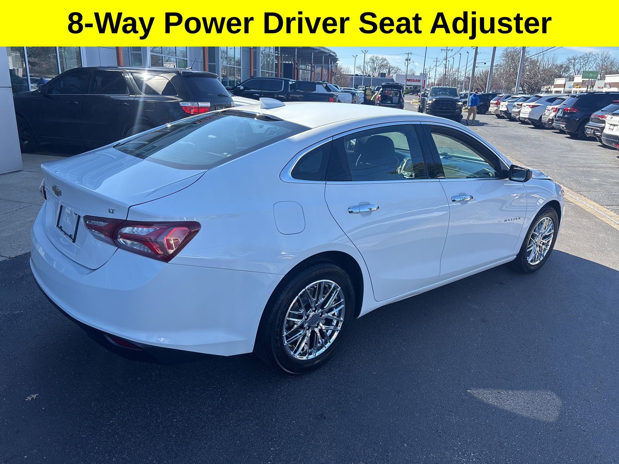 Used 2020 Chevrolet Malibu LT image 3